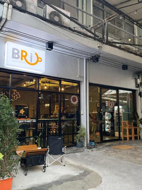 Brio Cafe and Hostel