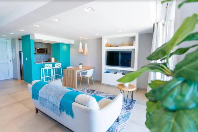 Modern Jewel Beachfront Isla Verde