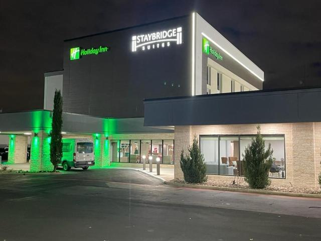 Staybridge Suites Dallas Market Ctr Love Field by IHG