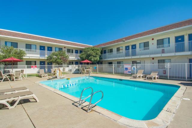 Motel 6-Redding, CA - North