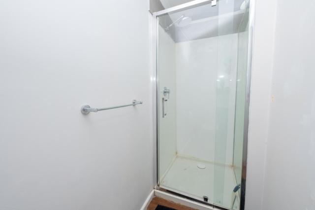 Classic decor, freshly painted 3 bedroom and 2 bathroom quiet home