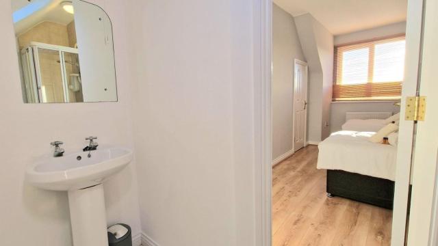 Cosy 3 Bedroom All Ensuites