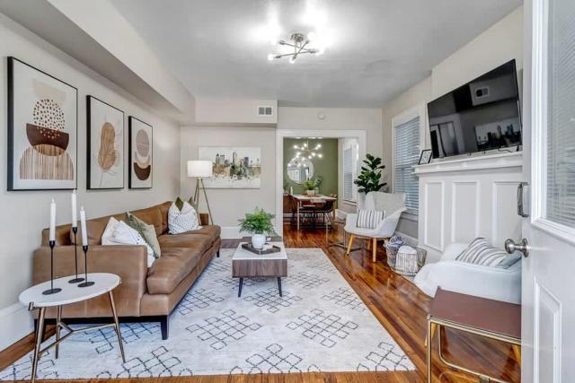 Cozy Retreat - Walkable to Bars & Restaurants