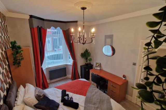 Great Liverpool Location!