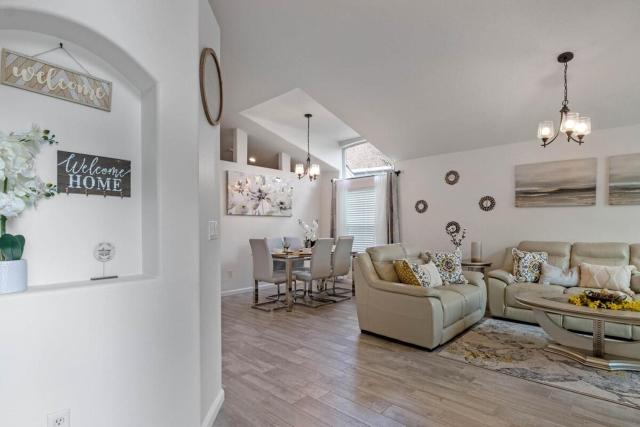 Wonderful Weston Hills Villa SE Facing Pool