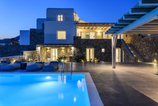 Villa Angelika/Pink Pelikan by the beach