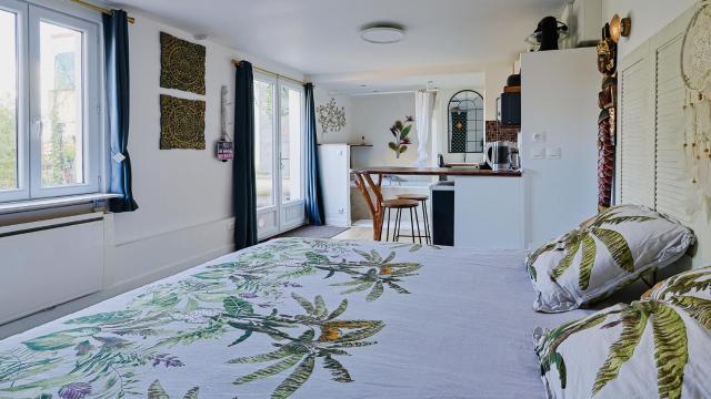 Maisonnette cosy bord de Seine 30min paris
