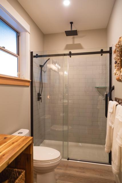 Cowichan Valley Guest Cottage