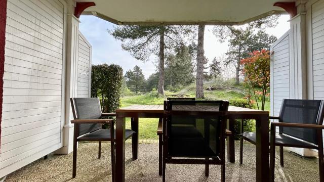 Appartement avec terrasse vue sur le parc de golf