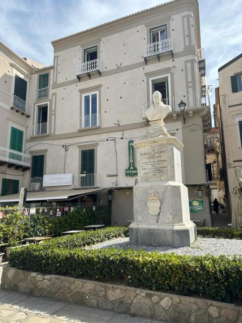Residenza Amante Center