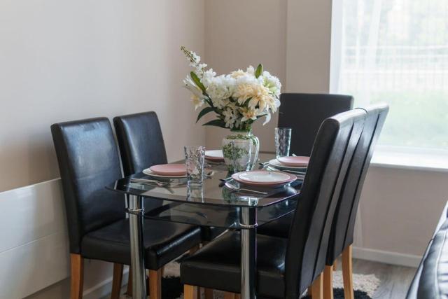 Bright 1 Bed Manchester Flat - Sleeps 3
