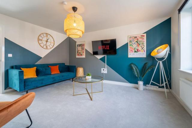 Stunning Bedrooms, Fast WiFi, Parking & Netflix - Family Friendly