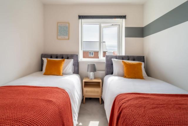 Stunning Bedrooms, Fast WiFi, Parking & Netflix - Family Friendly