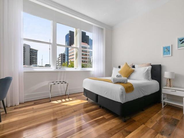 1BR CBD Escape Near Sky Tower Zodiak Stays