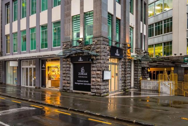 Central stylish studio in CBD by Zodiak Stays