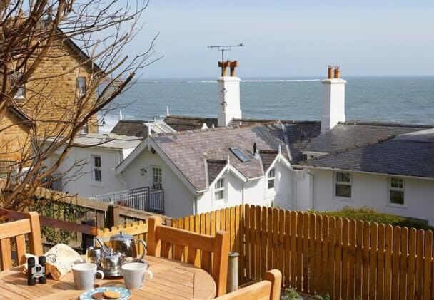 Six Matlock Apartment - Gorgeous apartment, stunning sea views