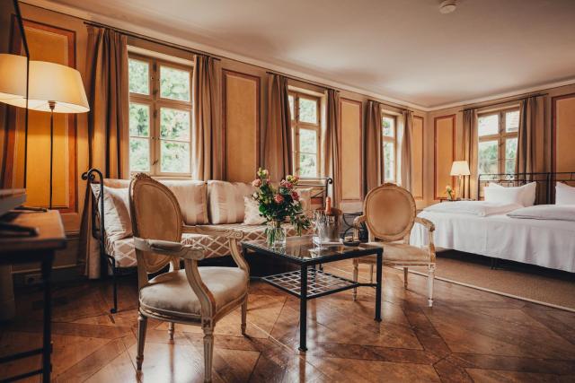 Villa Sorgenfrei und Restaurant Atelier Sanssouci