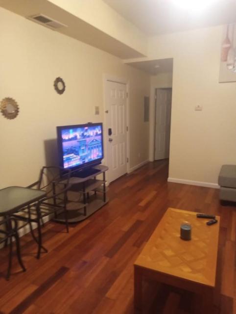 simple one bedroom free parking