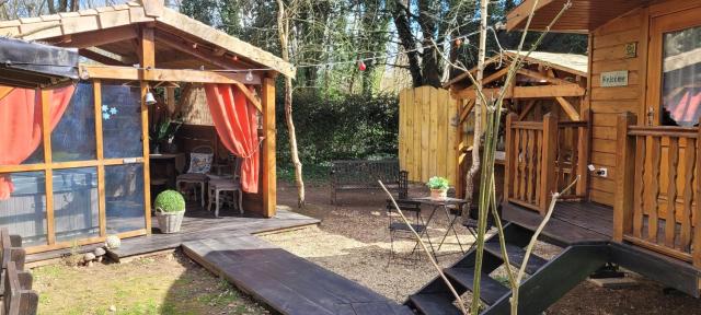 La Roulotte d'Emilie et son jacuzzi privé