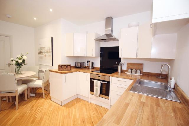 Yarm Luxury Apartments - Bank House - private gated carpark