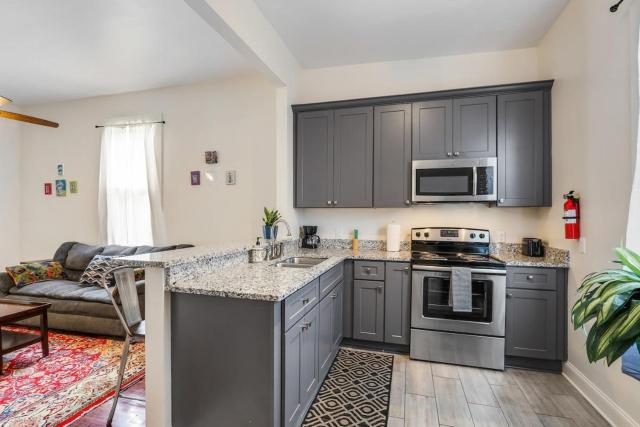3 Bb Urban Oasis w Private Parking &amazing patio