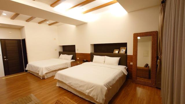 Corner Hostel