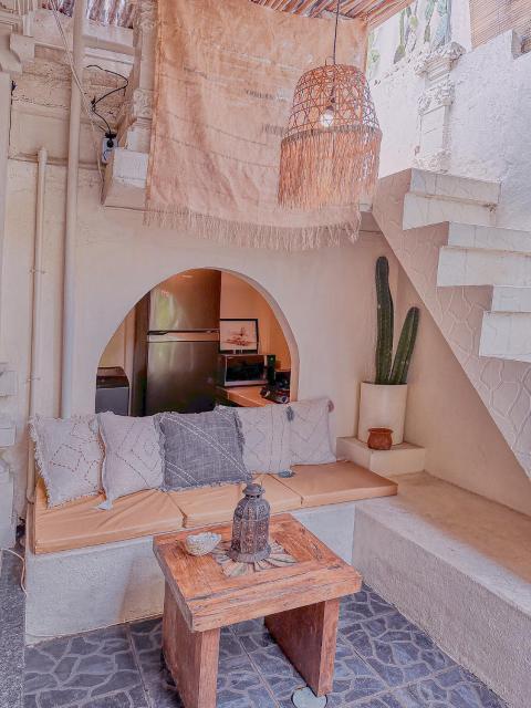 Spacious Private Villa (w/Rooftop Pool) in Canggu