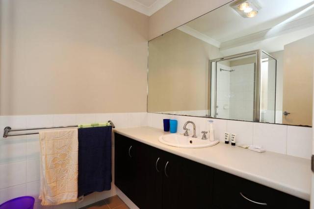 Nice and Neat House for your Journey - Renovated