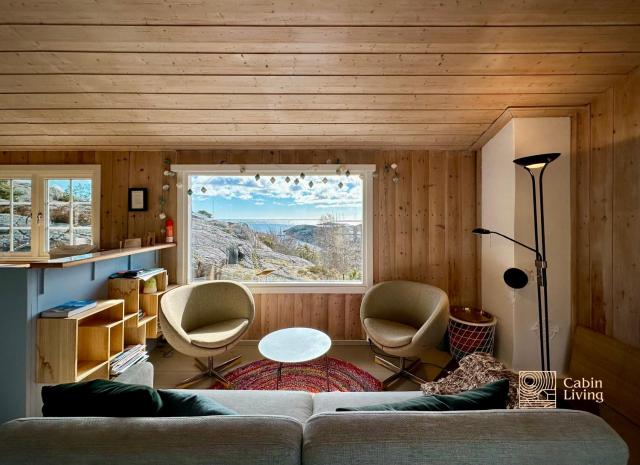 Idyllic Cabin in Lillesand fantastic ocean view
