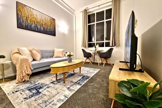 Heritage Luxe Retreat on Queens