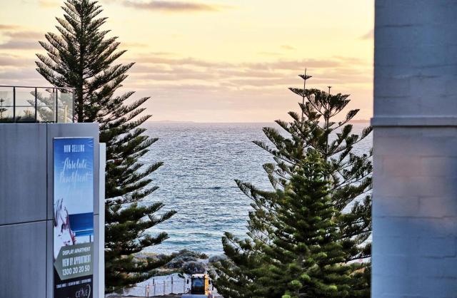 West Beach Lagoon 221 - Ocean Peep Scarborough