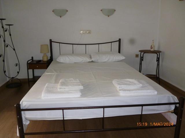 Nikos Rooms apartments