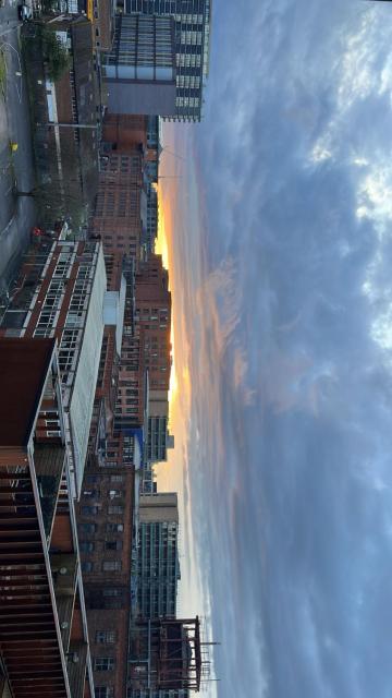 Central Manchester Luxury 2 Bed Apartment with Balcony