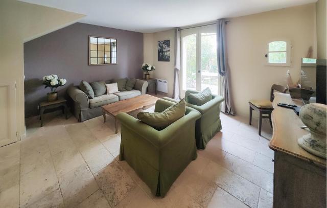 2 Bedroom Nice Home In Saint-Laurent-De-La-Ca