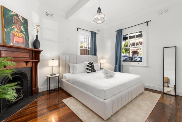 Perfect 2BR Harbour View Apartment