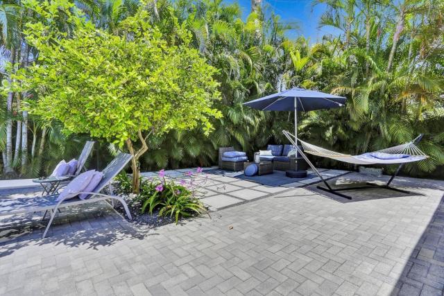 Casa Coral with Pool Charcoal BBQ area