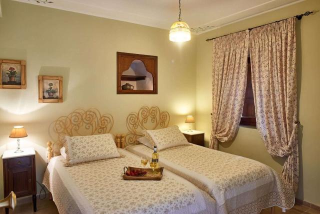 Triantafillies Traditional Hotel