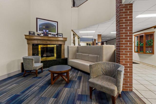 Quality Inn & Suites Altoona