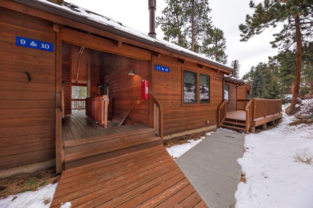 Creekside Suites 12 by Estes Park Condos