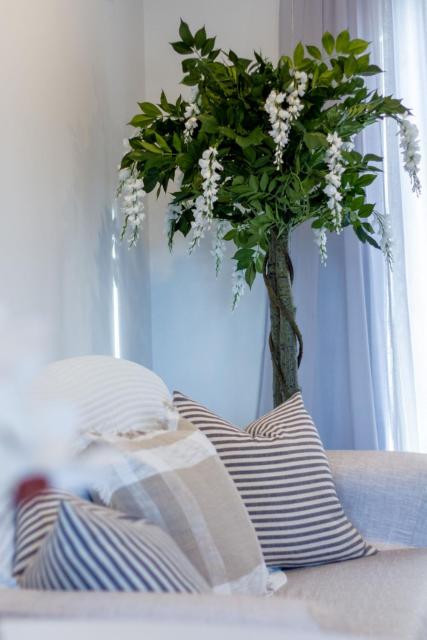 Stylish 2-Bedroom Haven Next to Hagley Park