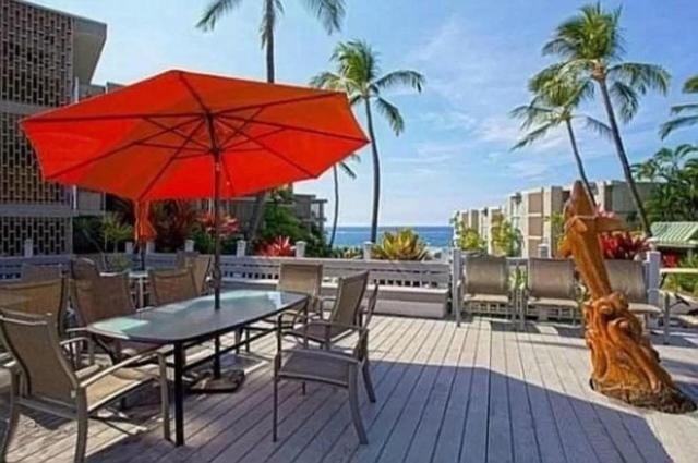 Enjoy the sunset at OCEAN FRONT 1BR Apartment - pool on site!