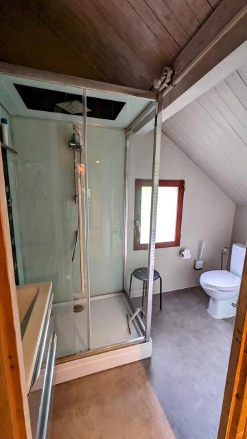 Au bon endroit -- Chambre chez l'habitant -- Via Rhona