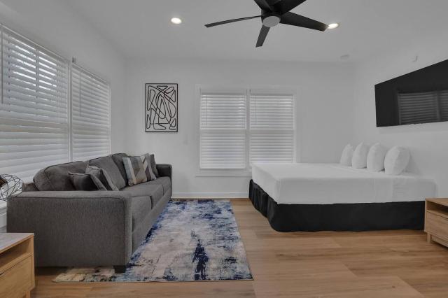 Newly Renovated 4BR in AtlantaOpen,Mins to Dwtn