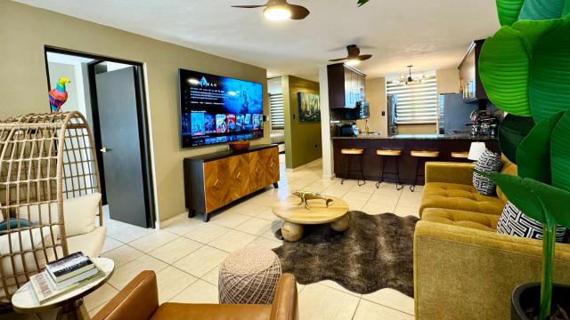 Ocean Luxe in Paradise - Le Paradis Royal
