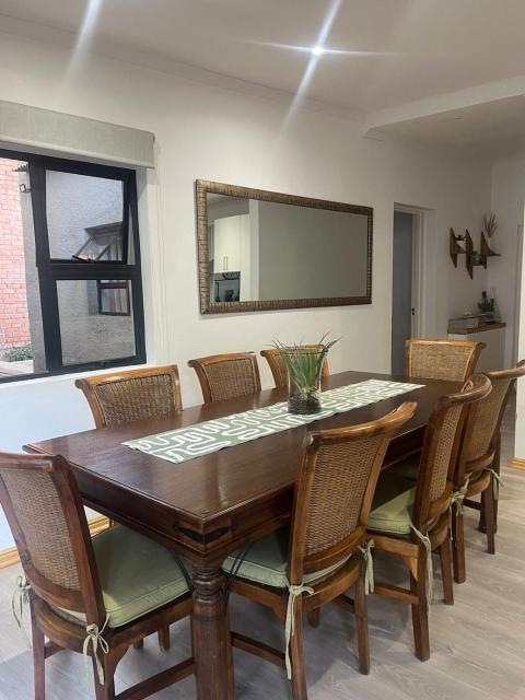 2 Bedroom Apartment in Waverley, Bloemfontein