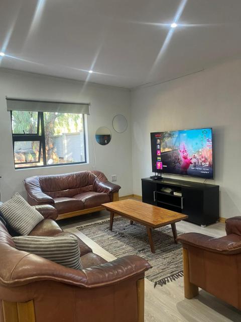2 Bedroom Apartment in Waverley, Bloemfontein