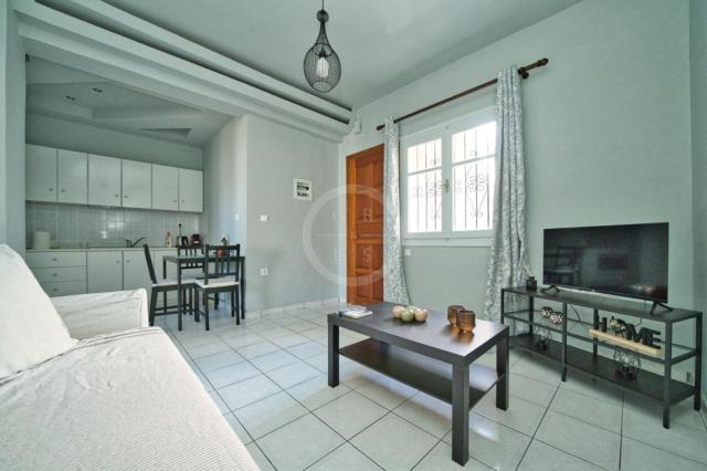 Ira Apartment