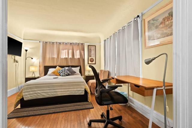 Unique House 6BR 6 Beds 10 PX Parking
