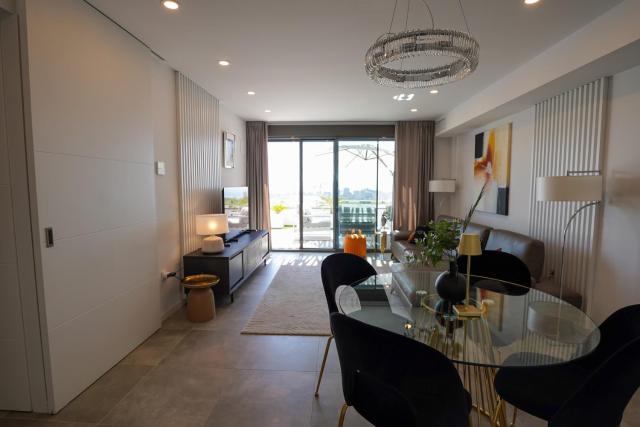 Seascape Luxury Apartment