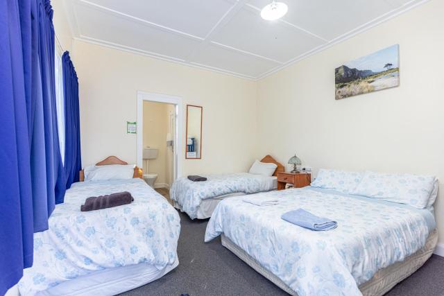 Braemar House B&B and YHA Hostel